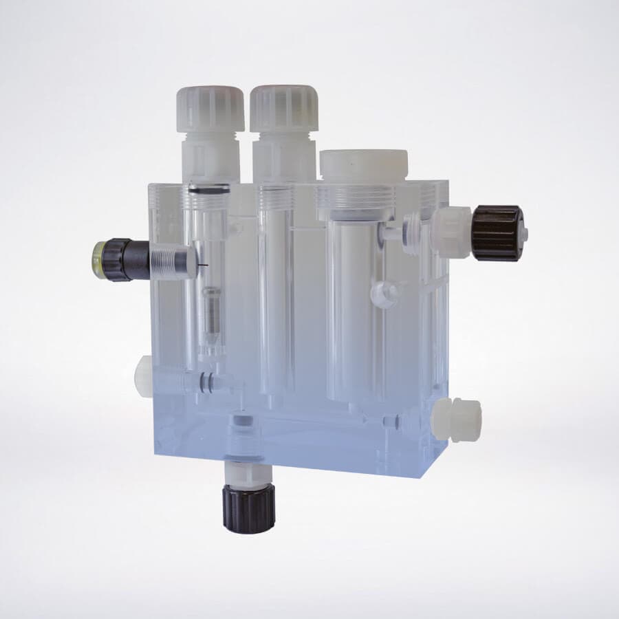 Porta electrodos de salida para celdas amperom.